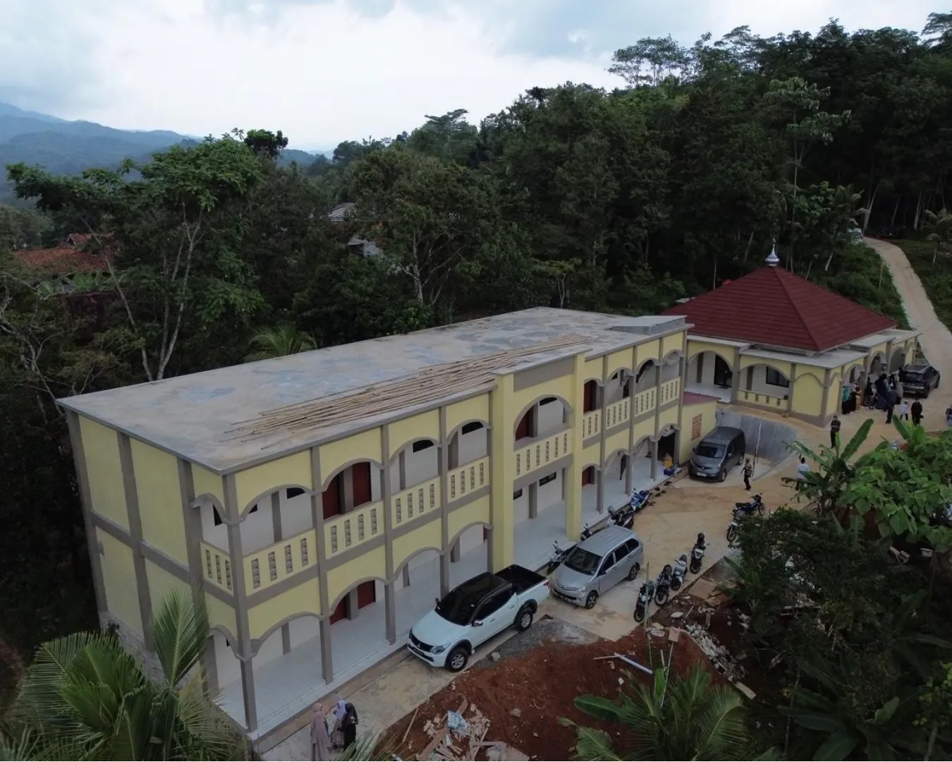 Pembangunan gedung pondok pesantren